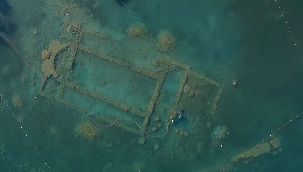 Αρχαιολογικές μελέτες στη βασιλική στο Ίζνικ παρατηρήθηκαν από υποβρύχια και από τον αέρα