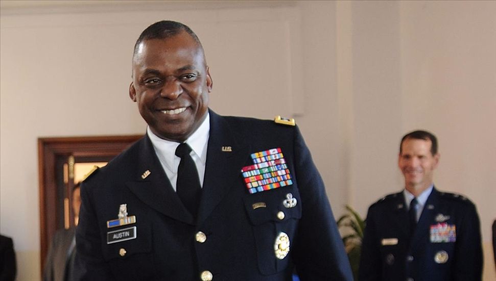 Ο πρώτος μαύρος υπουργός Άμυνας των ΗΠΑ, Lloyd Austin, αναλαμβάνει τα καθήκοντά του