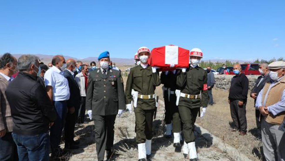 Kıbrıs gazisi Kars'ta son yolculuğuna uğurlandı - Vimarsana News