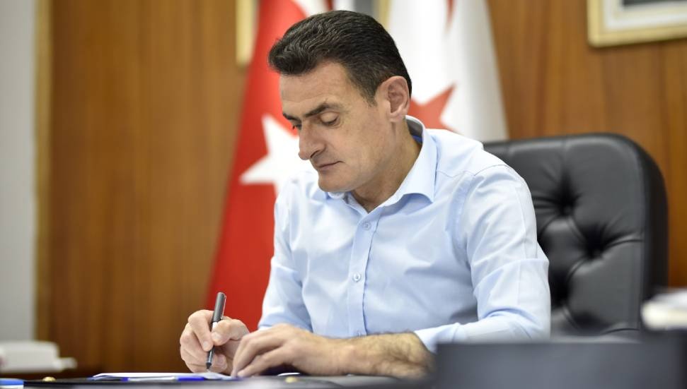 İçişleri Bakanı Dursun Oğuz, Rauf Raif Denktaş’ı 14. ölüm yıl dönümünde andı