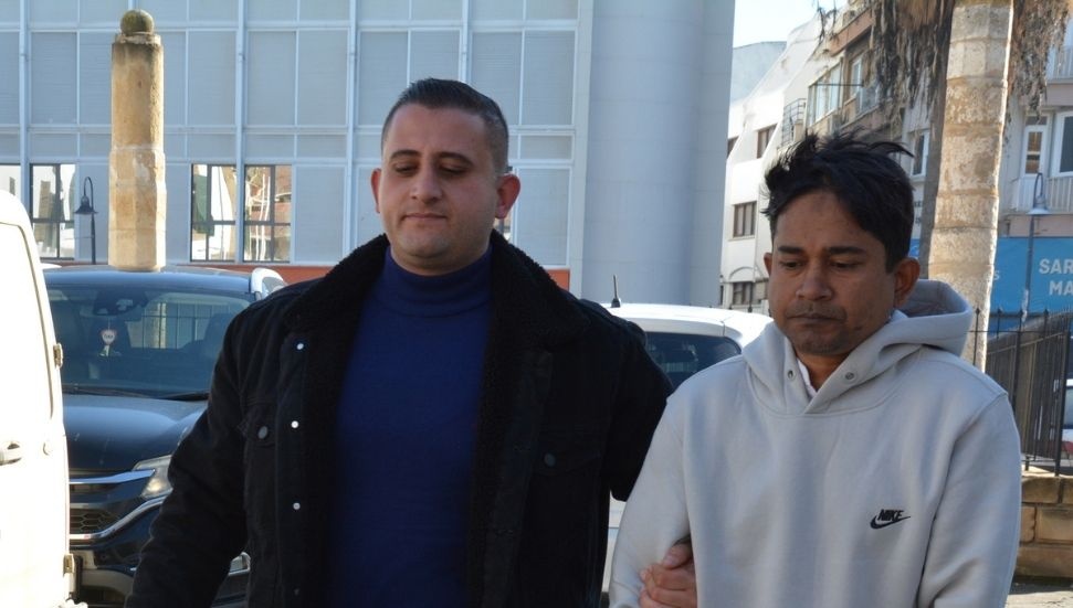 Fugitive Suspect Turns Himself In After 583 Days on the Run