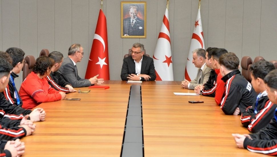 Tufan Erhürman, Güreş Federasyonu heyetini kabul etti