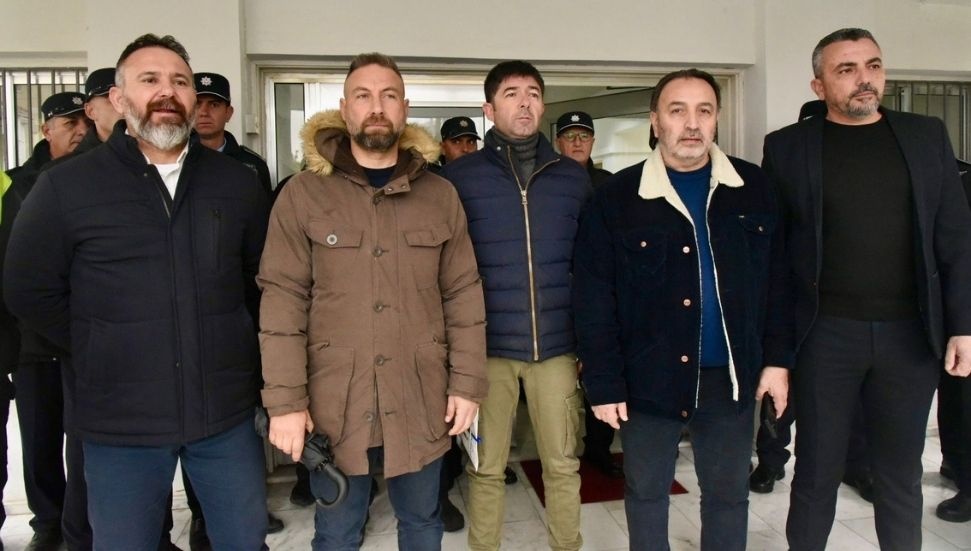 Kamuda yetkili sendikalar Maliye Bakanlığı önünde: Kamu çalışanları vergi rekortmeni olacak