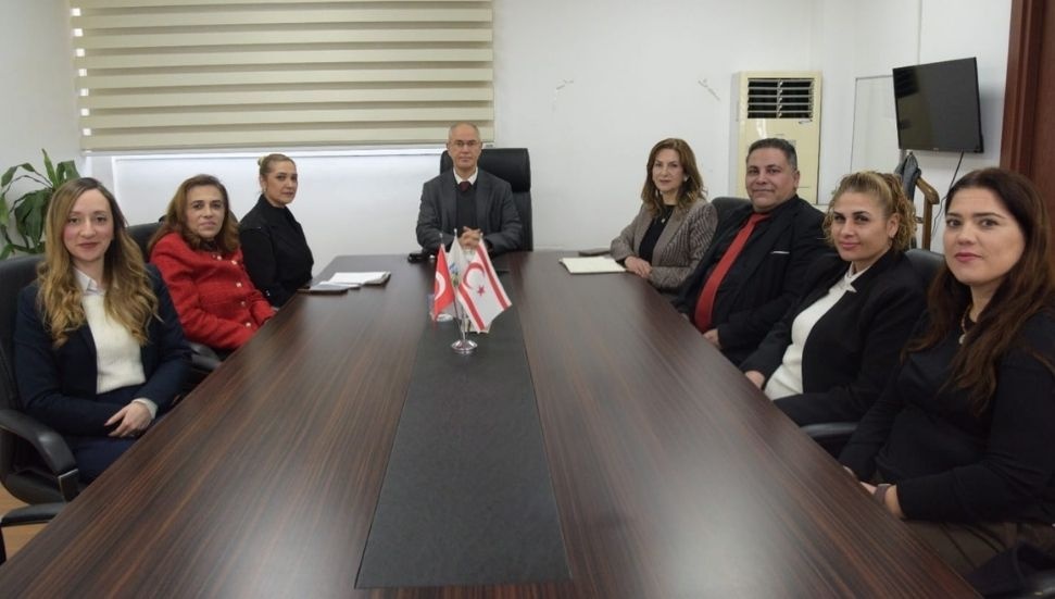 Oğuzhan Hasipoğlu Eczacılal'la görüştü: İlaç temini sistemi güvenli ve elektronik ortamda ilerliyor