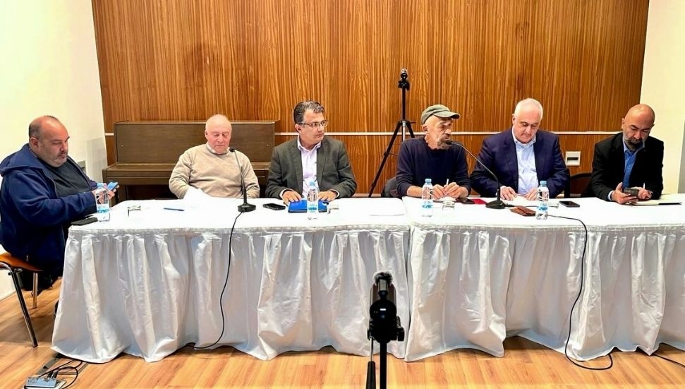 Asım Akansoy Lanaka'da düzenlenen "Kıbrıs sorununun bugünkü durumu" oturumuna katıldı