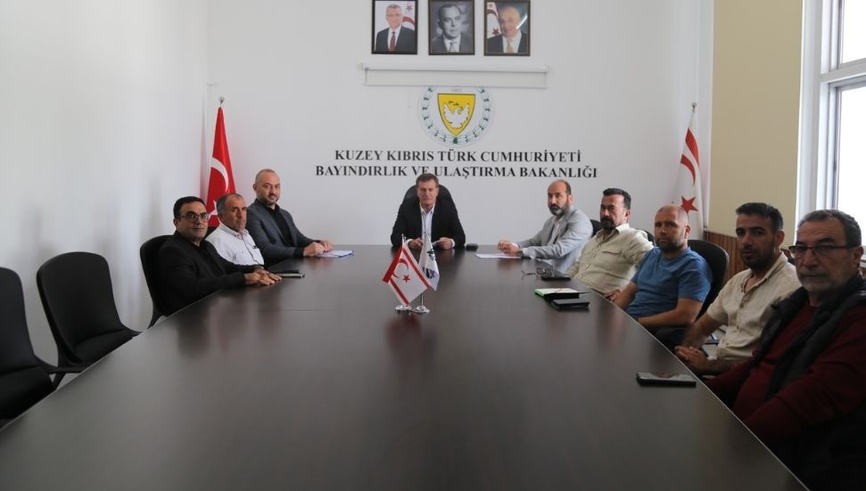 Erhan Arıklı, taksi sektörü temsilcilerini kabul etti: Sorunlar Bakanlar Kurulu’na taşınıyor