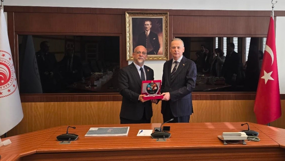 İŞAD heyeti-Türkiye Ticaret Bakan Yardımcısı Ağar dörüşmesinde ticaret hacminin arttırılması ele alındı