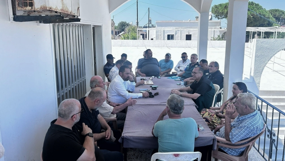 Hüseyin Çavuş Tepebaşı’nda bölge halkının taleplerini dinledi