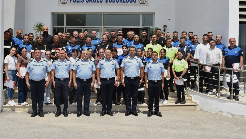 Belediye zabıtalarına soruşturma memurluğu ve kent güvenliği eğitimi verildi