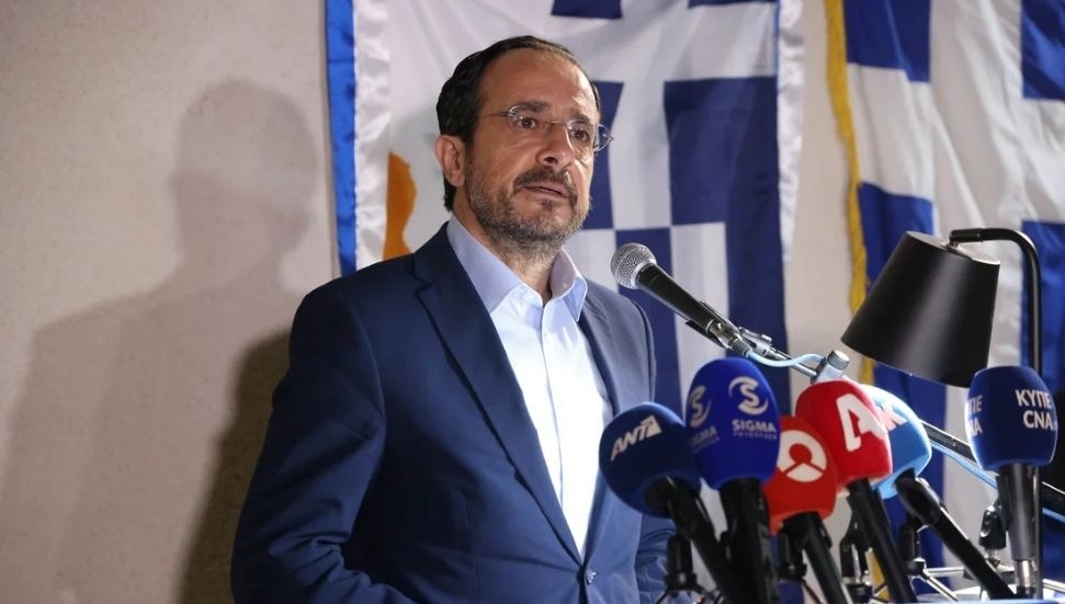 CANLI - Kıbrıs'tan gelişmeler: "Şartların uygun olması halinde NATO üyeliğine başvuracağız"