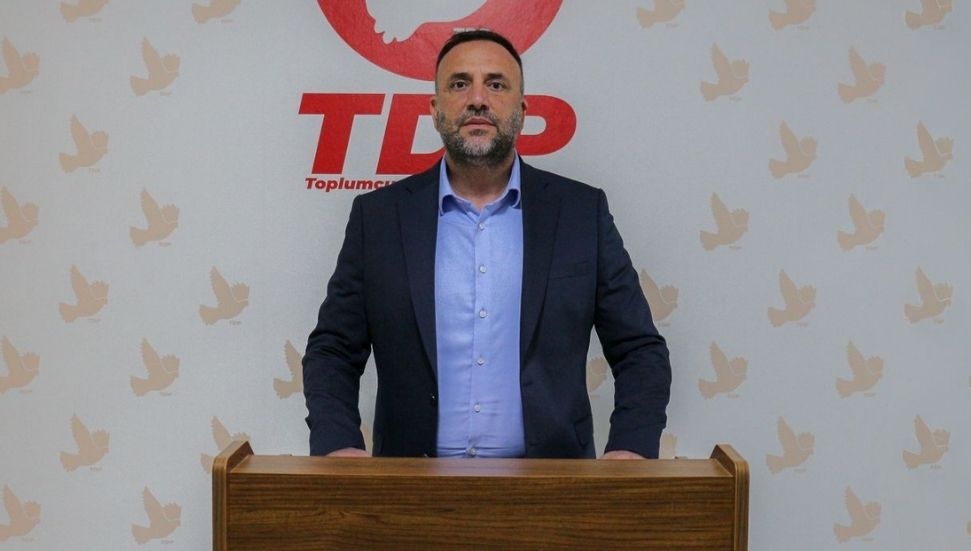 Çeler'den erken seçim çağrısı: Şaibeli bir vekilin AP'de temsili, en hafif tabiriyle skandaldır!