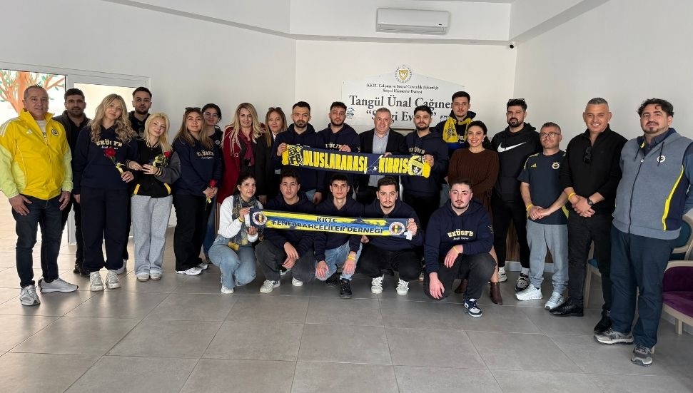Fenerbahçeliler Derneği’nden Sevgi Evleri’ne ziyaret