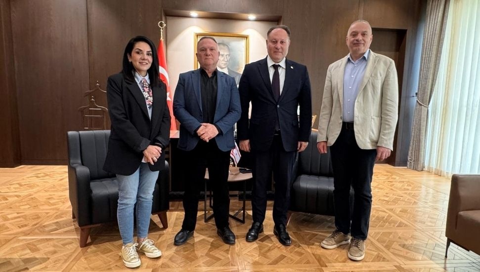 Gazeteciler Birliği, Meclis'te gazeteciler için oda talebini iletti: Öztürkler "gerekli adımlar atılacak" dedi