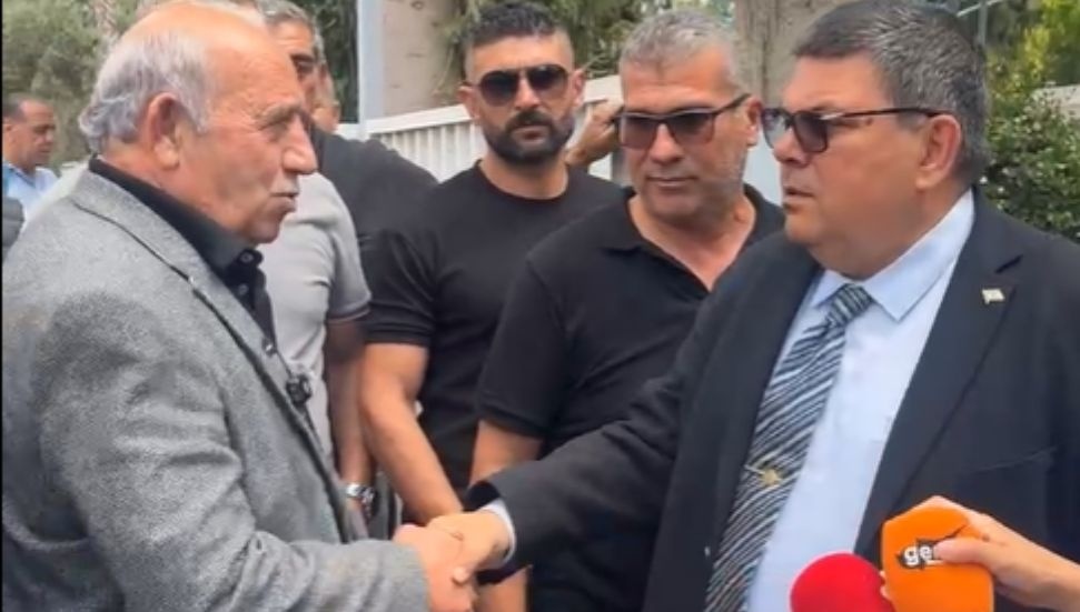CANLI - Maliye Bakanı Berova eylem alanına indi: Evrağı eksik olmayanların ödemesi Cuma günü yapılacak