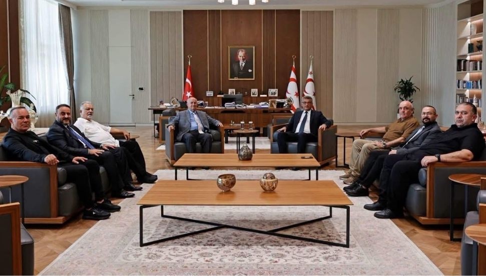 Milli Mücadele Vakfı, Erhürman’ı ziyaret etti: Egemenliğimiz müzakere konusu yapılamaz