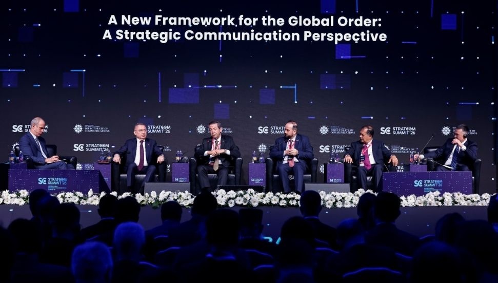 Ertuğruloğlu, STRATCOM Zirvesi'nde konuştu: Çok şanslıyız, ana vatanımız Türkiye bizim yanımızda