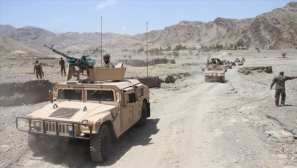 Afganistan'da 2 vilayet merkezi Taliban kontrolüne geçti - Vimarsana News