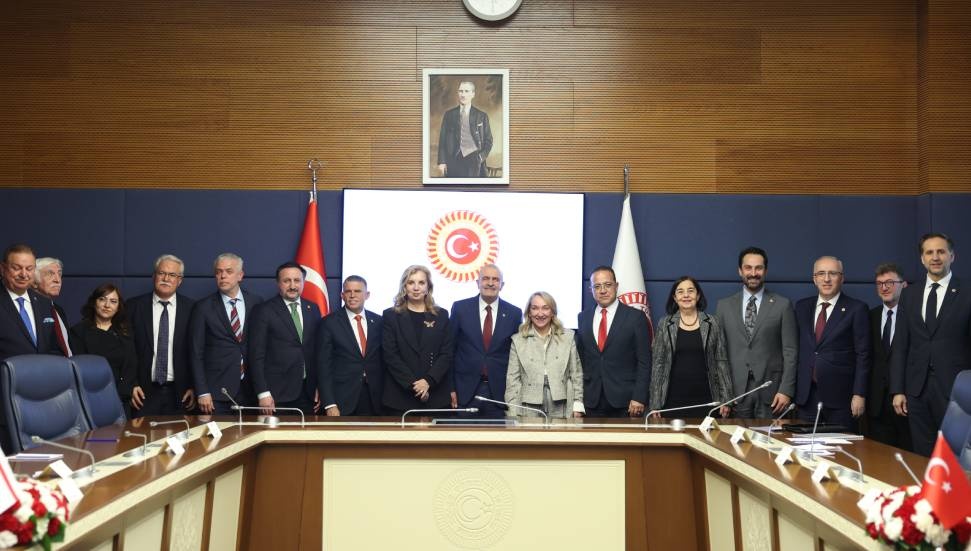 Cumhuriyet Meclisi Dostluk Grubu'ndan TBMM AB Uyum Komisyonu'na ziyaret: Türkiye'nin desteği güç veriyor