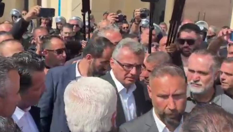 CANLI- Polisin biber gazlı müdahalesinin ardından Cumhurbaşkanı Erhürman eylem alanında!