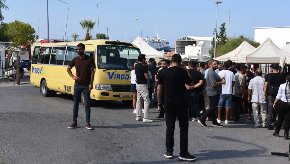 Gemi faciasında kayıp yakınları Cevdet Yılmaz’la görüşmek üzere Lefkoşa’ya götürüldü