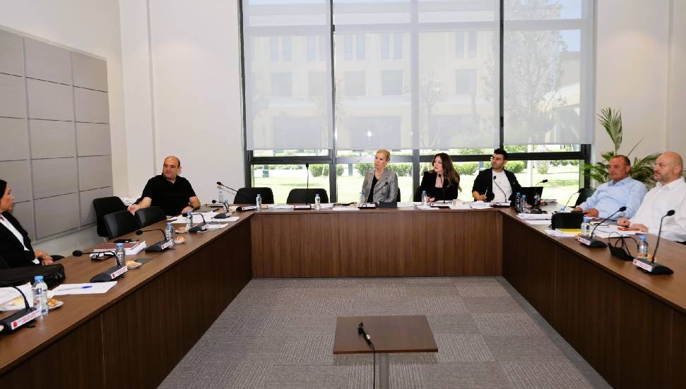 Ekonomi, Maliye, Bütçe ve Plan Komitesi üç yasa tasarısını görüştü