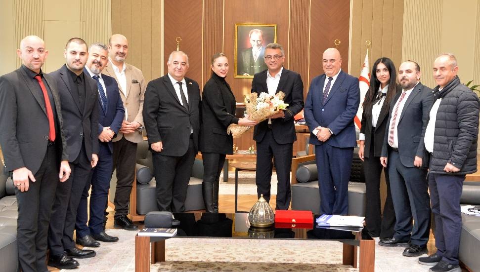 Tufan Erhürman, 15 Kasım Üniversitesi heyetini kabul etti