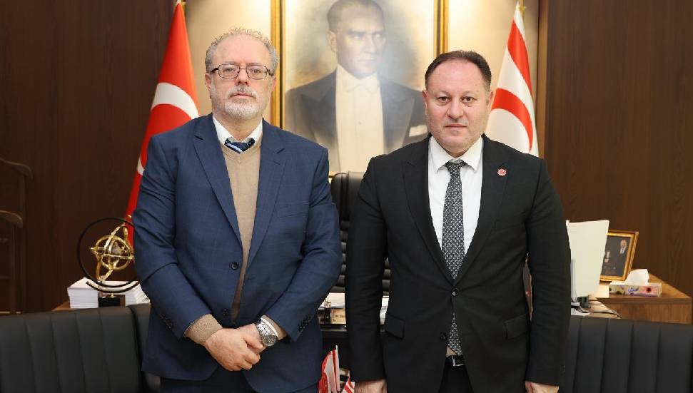 Ziya Öztürkler: Mühendislik ve hukuk çalışmaları KKTC’ye katkı sağlıyor