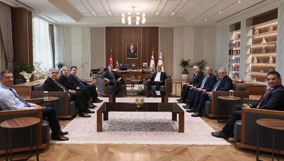 Tufan Erhürman, Bankalar Birliği heyetini kabul etti