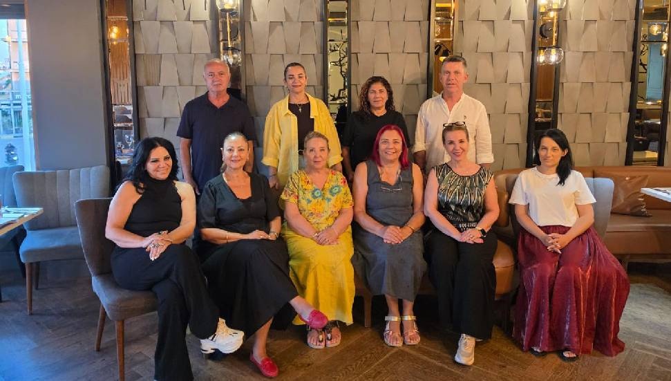 Bahar Esintileri Sanat Derneği başkanlığına yeniden Ahmet Gökhan seçildi