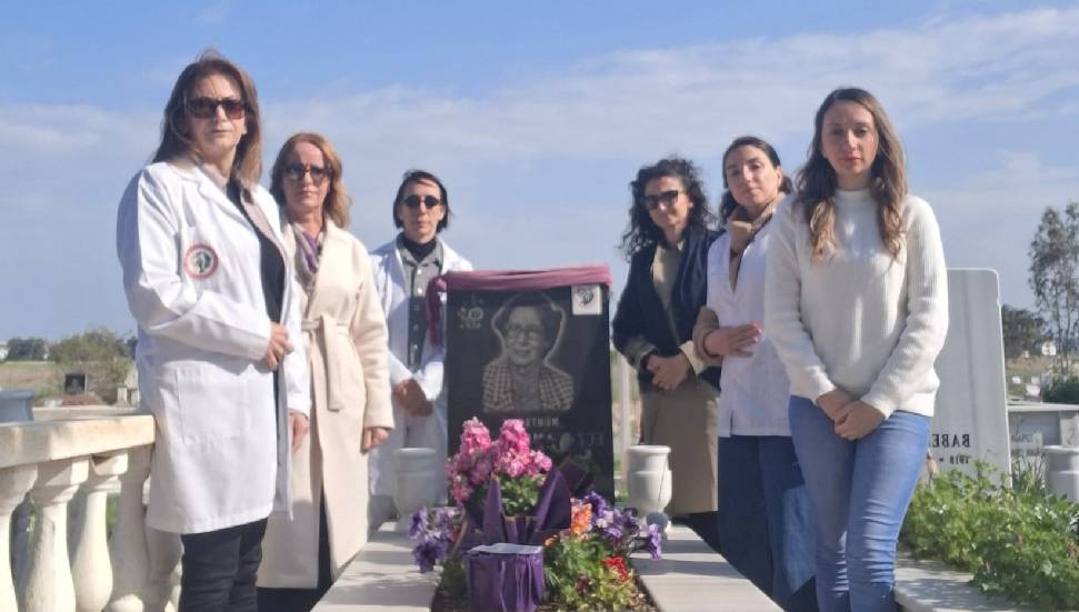 Eczacılar Birliği, Kamran Aziz’i vefatının 9’uncu yılında kabri başında andı