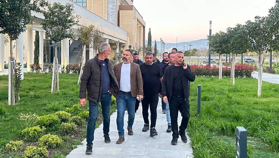 CANLI-  Cumhurbaşkanı Erhürman'ın sendika temsilcileriyle görüşmesi tamamlandı