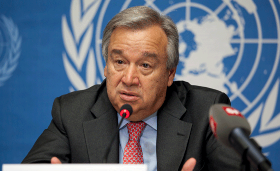 Ο Γενικός Γραμματέας του ΟΗΕ Αντόνιο Γκουτέρες λαμβάνει εμβόλιο κοροναϊού